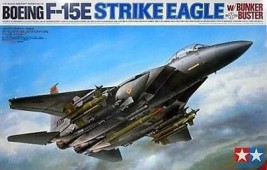 1:32 Boeing F-15E Strike Eagle z Bunker Buster