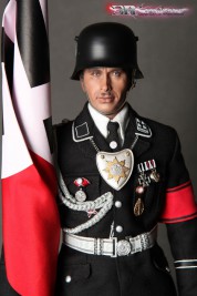 1:6 NIEMIECKI - II WŚ - JAKOB GRIMMINGER - Nosiciel Sztandaru Krwi SS