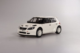 1:18 Škoda Fabia II FL S2000 (2010), šotolinová kola – bílá