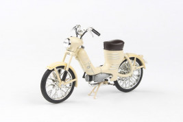 1:18 Jawa 50 Pionýr Stump (1955) – jasna kość słoniowa