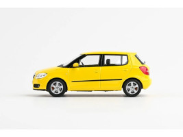 1:43 Skoda Fabia II (2006) – żółty Sprint