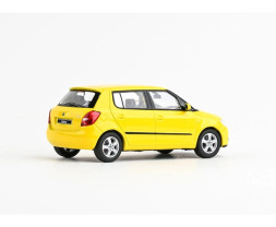 1:43 Skoda Fabia II (2006) – żółty Sprint