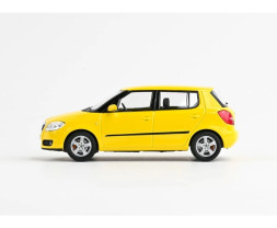 1:43 Skoda Fabia II (2006) – żółty Sprint