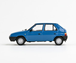 1:43 Skoda Favorit 136L (1988) – niebieska Skoda