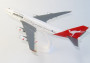 1:250 Boeing B747-438ER Qantas Airways „Kolory lat 90.” (Snap-Fit)