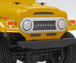1:10 Toyota LC 40 CC-02 Podwozie Żółte Malowane (zestaw do budowania)