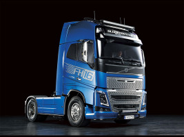 1:14 Volvo FH16 Globetrotter XL 750 4x2 Ciągnik (zestaw)