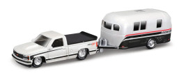 1:64 Maisto Design Tow+Go Chevy 454 SS Pickup & Camper Trailer