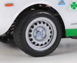 1:10 Alfa Romeo Giulia Sprint GTA MB-01 Białe lakierowane podwozie (zestaw do budowy)