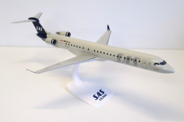1:100 CRJ-900LR (CL-600-2D24), SAS Scandinavian Airlines, kolory z 2019 r. (Snap-Fit)