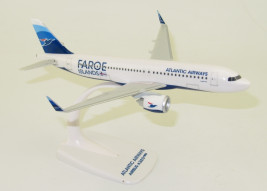 1:200 Airbus A320-251N Atlantic Airways, nazwany „Tita Vinther - Artysta tekstylny 1941-2019” (Snap-Fit)