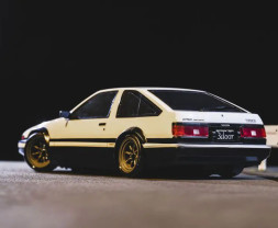 1:10 Toyota Sprinter Trueno AE86 Fazer D2 RWD Biała (gotowy zestaw)