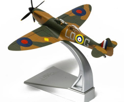 1:72 Supermarine Spitfire T9 - SM520 - Spitfires.com - Goodwood Aerodrome