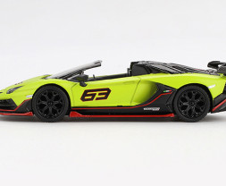 1:64 Lamborghini Aventador SVJ 63 Roadster Verde Shock