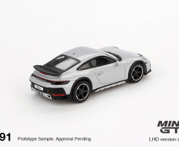 1:64 Porsche 911 Dakar Ice Grey Metallic