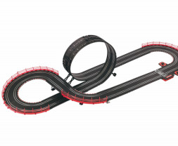 Autodráha Carrera GO!!! – Street Legends, délka 4,9 m