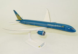 1:200 Boeing B787-9 Vietnam Airlines ″2000s″ colors (Snap-Fit)