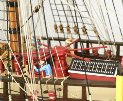 1:65 HMS Endeavour