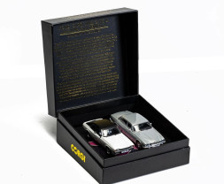 1:43 Screen Stars: Ford Capri Mk2 & Jaguar XJ6 Series 2 - Twin Car Pack