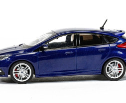 1:43 Ford Focus Mk3 ST, Deep Impact Blue