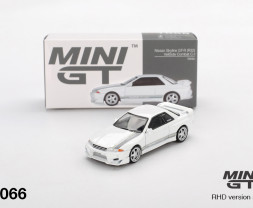 1:64 Nissan Skyline GT-R (R32) VeilSide Combat C-I White