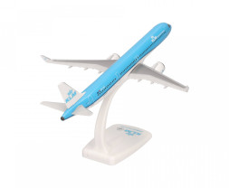 1:200 Airbus A321-252NX KLM Royal Dutch Airlines ″2018s″ Colors, Named ″Citroenvlinder / Common Brimstone″ (Snap-Fit)