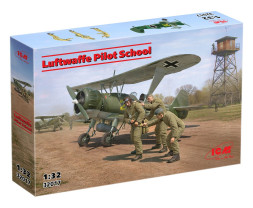 1:32 Luftwaffe Pilot School 