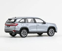 1:43 Skoda Kodiaq II (2023) - Srebrny Smoky Diamond Metallic