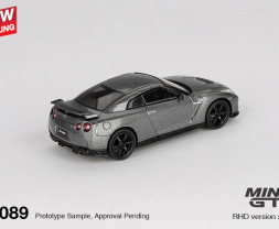 1:64 Nissan GT-R 2013 Dark Metal Gray (NISMO R35 CRS Version)