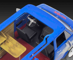 1:25 GMC WSQK Squawk Van (Model Set)