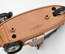 1:43 Velorex 16/350 (1966) - Follow Me (Edycja limitowana - wyprodukowano tylko 146 sztuk)