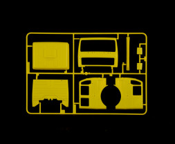 1:24 Mercedes-Benz Wrecker Truck