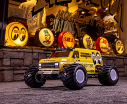 1:10 Mad Van w/ MOONEYES Fazer FZ02L 4WD (Ready Set)