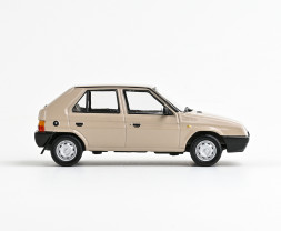 1:43 Skoda Favorit 136L (1988) – beż