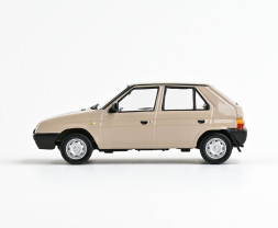1:43 Skoda Favorit 136L (1988) – beż