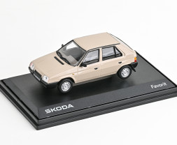 1:43 Skoda Favorit 136L (1988) – beż
