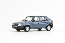 1:43 Škoda Favorit 136L (1988) – ciemnoszary niebieski