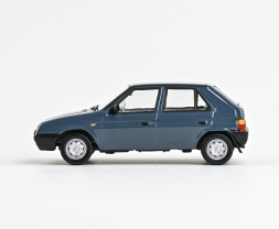 1:43 Škoda Favorit 136L (1988) – ciemnoszary niebieski