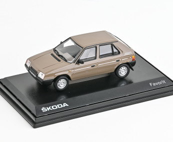 1:43 Skoda Favorit 136L (1988) - Brązowy Kamień