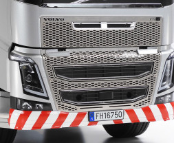 1:14 Volvo FH16 Globetrotter 750 8×4 Tow Truck Silver 